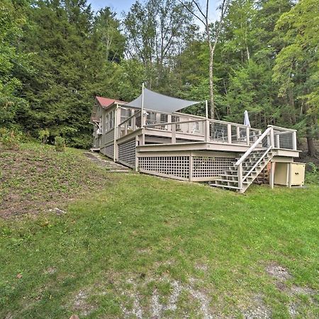 Cozy Stockbridge Cabin - Walk To Beach And Lake! Vila Exterior foto